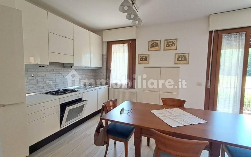 Trilocale via Martiri della Libertà, Centro, Resana — foto 5 di 23