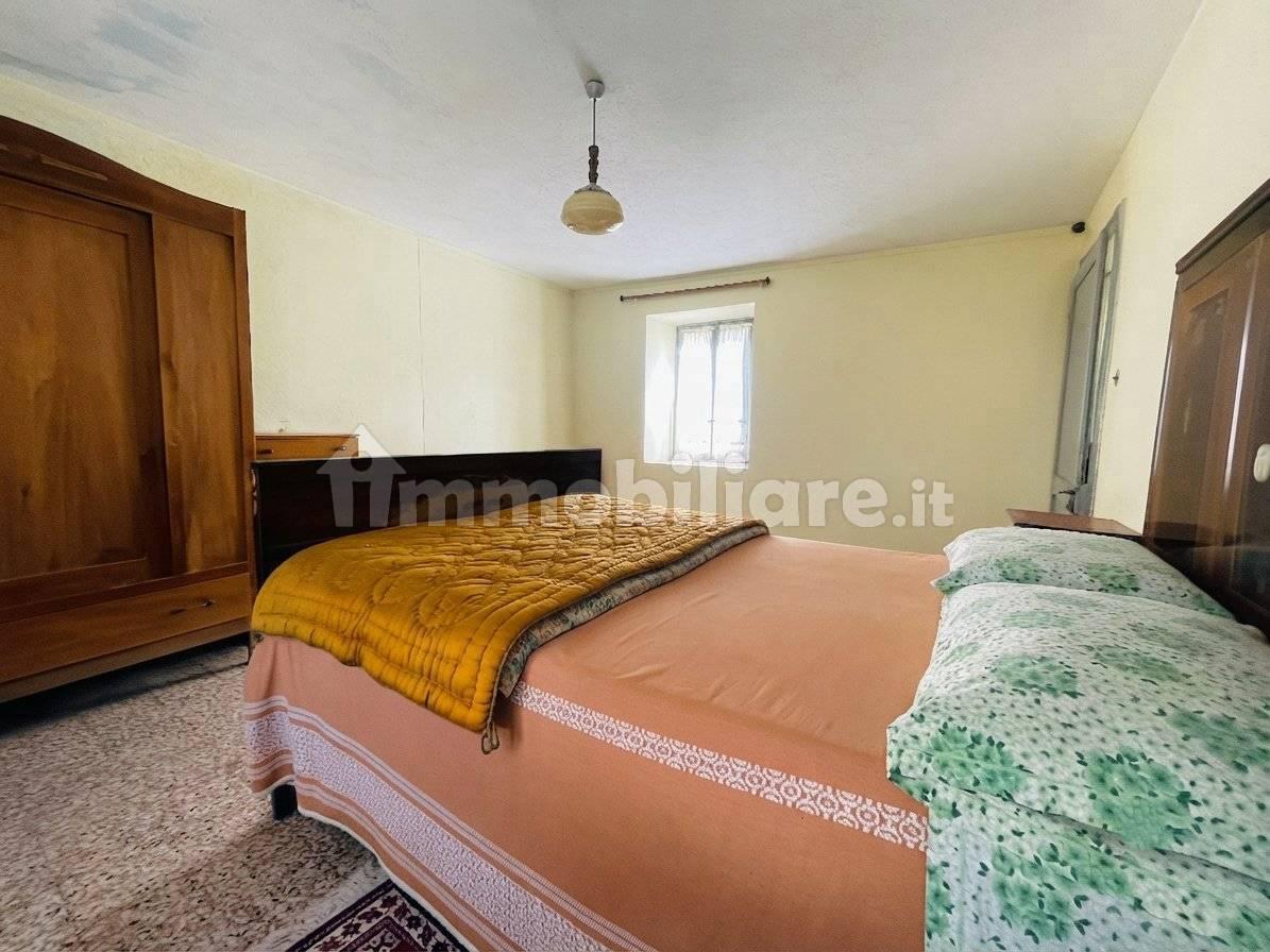 Casa colonica frazione Montecapraro, Montecapraro, Fabbrica Curone