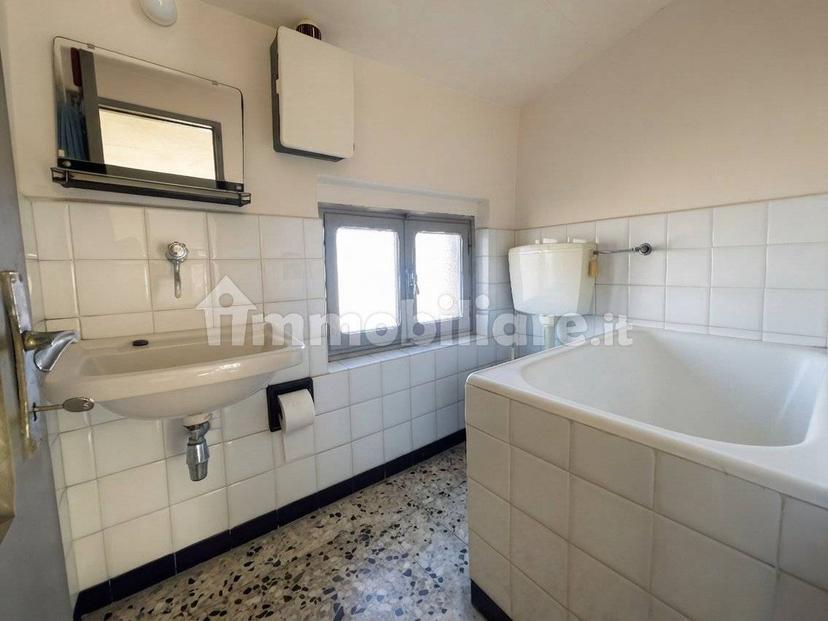 Casa colonica frazione Montecapraro, Montecapraro, Fabbrica Curone — foto 6 di 13