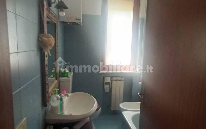 Trilocale via Alessandro Manzoni 10, Centro, Chianciano Terme