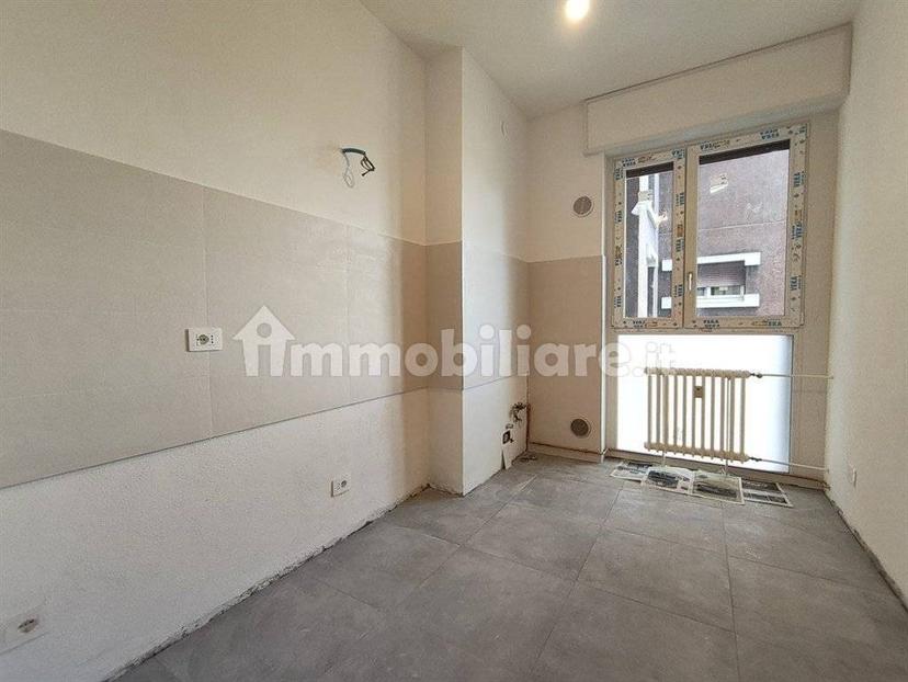 Bilocale via Castelfidardo 8, Regina Pacis - Borsa, Monza — foto 5 di 17