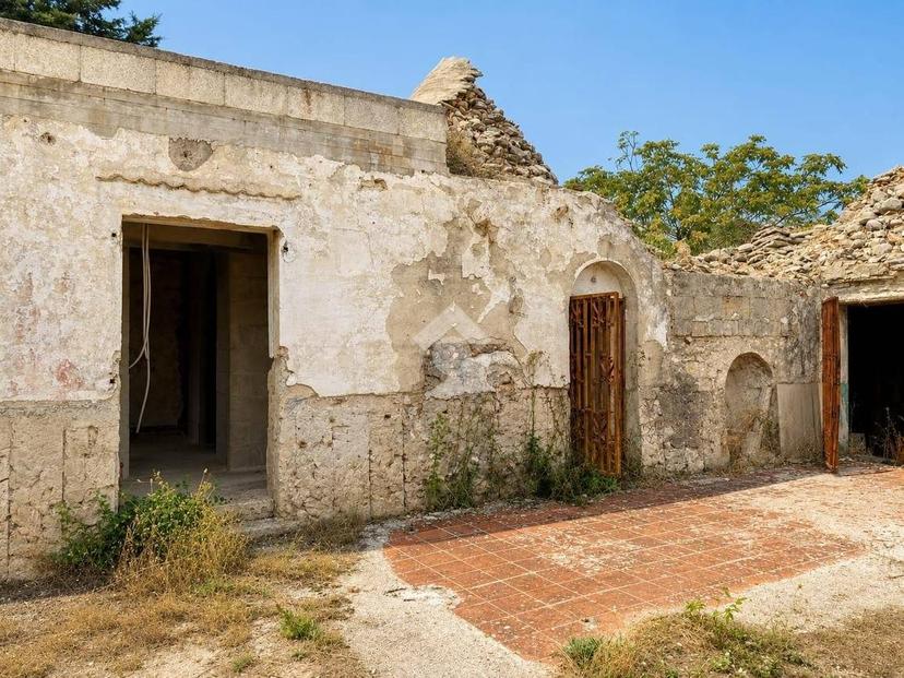 Rustico Contrada Ulmo, Martina Franca — foto 12 di 31