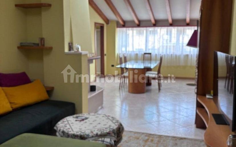 Trilocale viale Dante Alighieri, Centro, Riva del Garda — foto 4 di 14