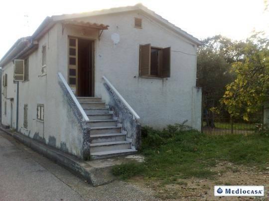 Bilocale Località San Pietro, Carolei