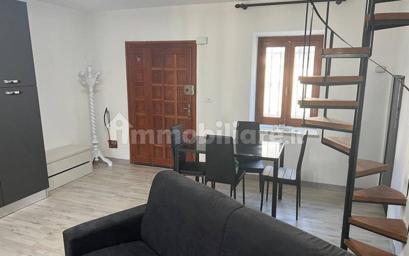 Terratetto unifamiliare via Umberto I 125, Centro, Viverone — foto 2 di 19