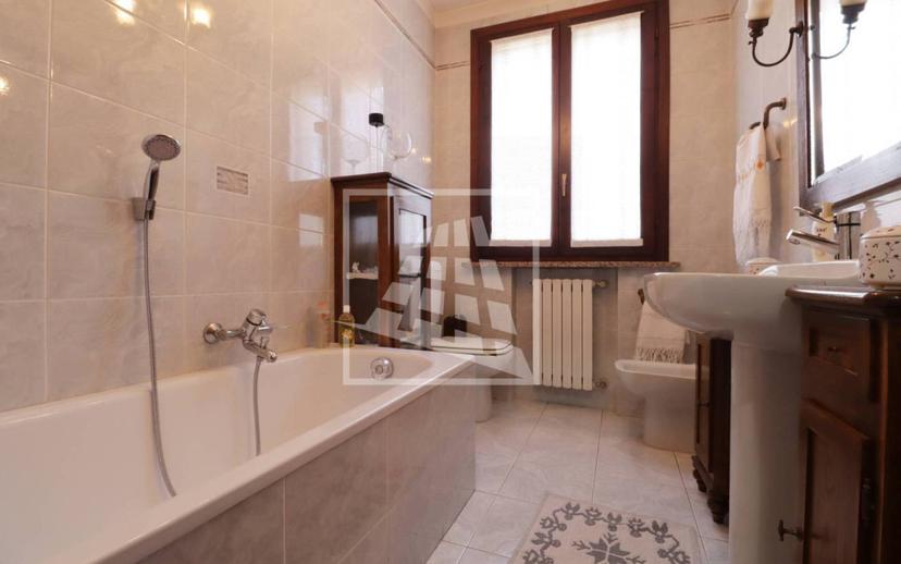 Villa unifamiliare via Walter Tobagi 4, Ospizio - San Maurizio, Reggio Emilia — foto 21 di 72