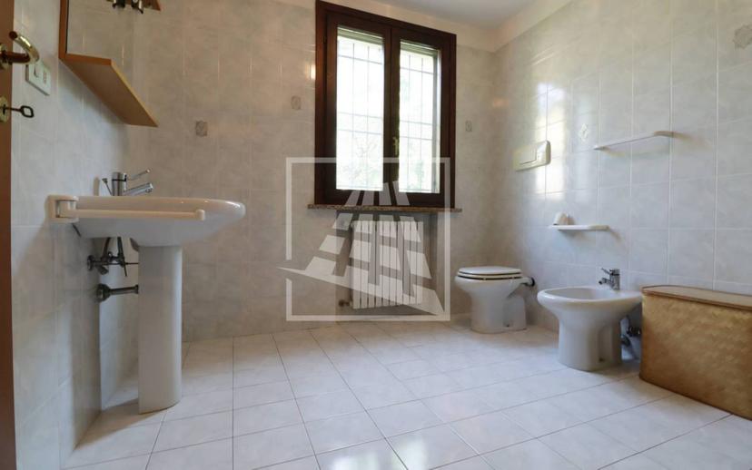 Villa unifamiliare via Walter Tobagi 4, Ospizio - San Maurizio, Reggio Emilia — foto 23 di 72