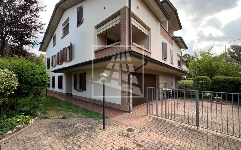 Villa unifamiliare via Walter Tobagi 4, Ospizio - San Maurizio, Reggio Emilia — foto 8 di 72