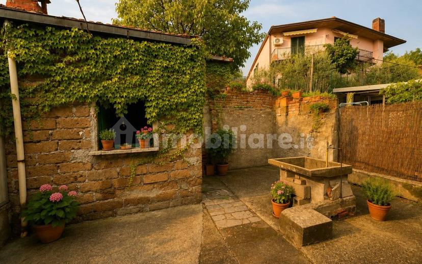 Villa a schiera via Flaminia Sud 40, Zona Industriale Sud, Gualdo Tadino — foto 2 di 52