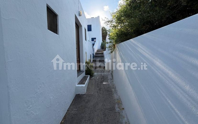 Monolocale via Firenze, Stromboli, Lipari — foto 5 di 13