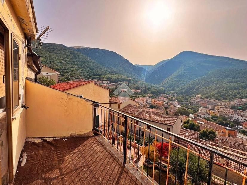 Terratetto plurifamiliare via della Rocca 15, Centro, Gualdo Tadino — foto 18 di 26