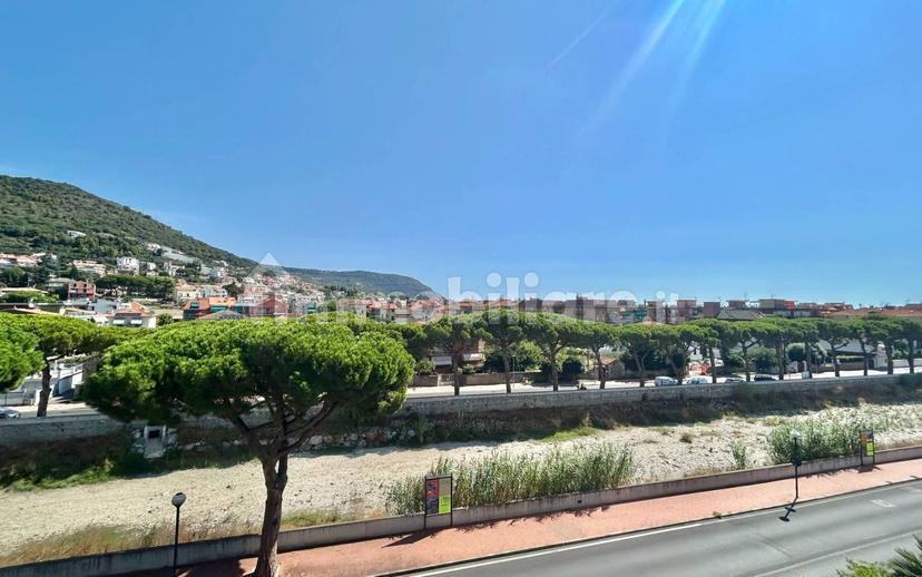 Attico via Francesco Crispi, Centro, Pietra Ligure — foto 28 di 31