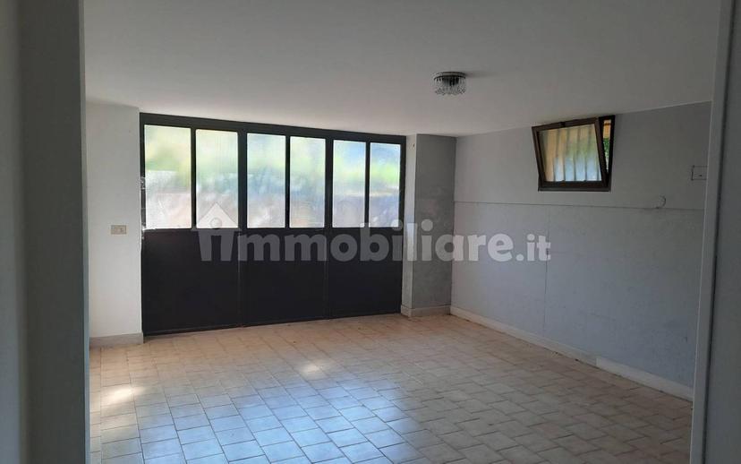 Trilocale via Martiri della Libertà, Centro, Resana — foto 16 di 23