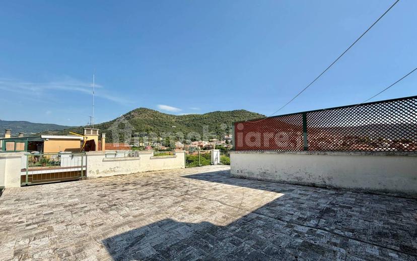 Attico via Francesco Crispi, Centro, Pietra Ligure — foto 13 di 31