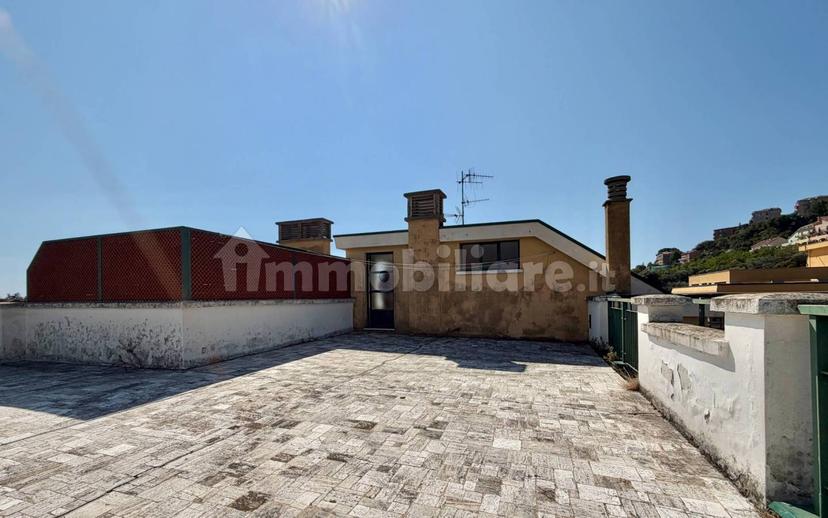 Attico via Francesco Crispi, Centro, Pietra Ligure — foto 12 di 31