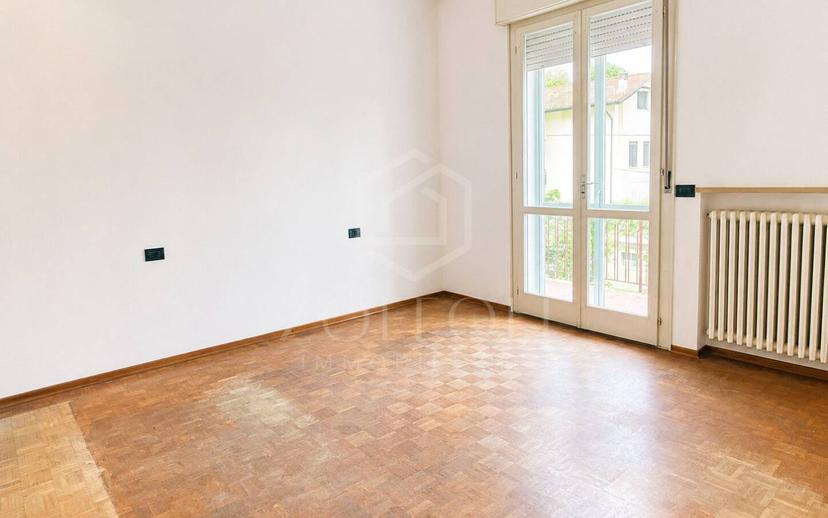 Appartamento buono stato, primo piano, Centro, Cervia