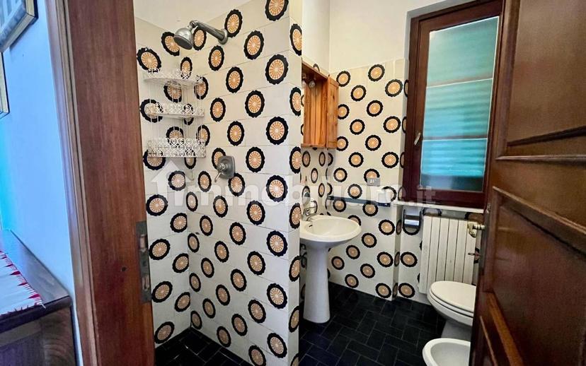 Villa unifamiliare, buono stato, 147 m², Uzzano — foto 2 di 40