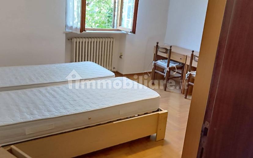 Stanza singola Circonvallazione Giro dei Debitori 45, Urbino — foto 7 di 8