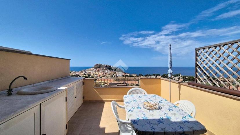 Bilocale via Eleonora D'Arborea 105, Centro, Castelsardo — foto 25 di 37