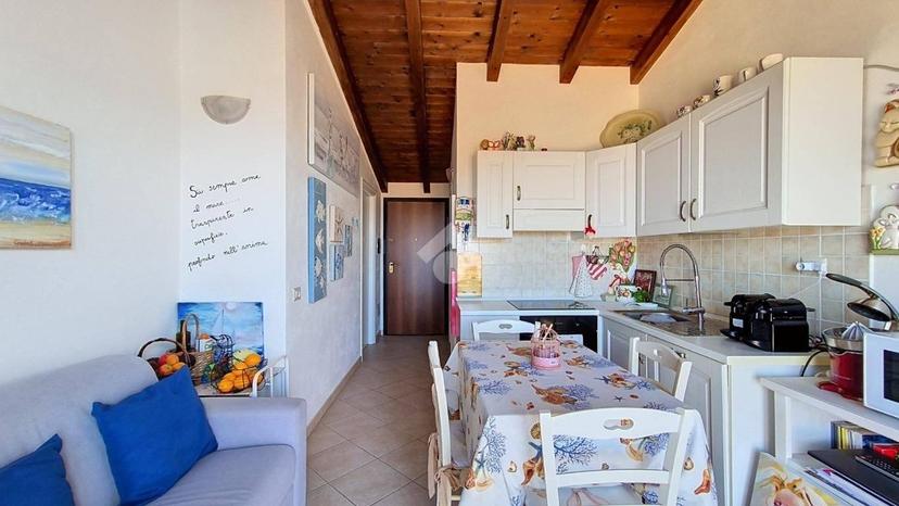 Bilocale via Eleonora D'Arborea 105, Centro, Castelsardo — foto 24 di 37