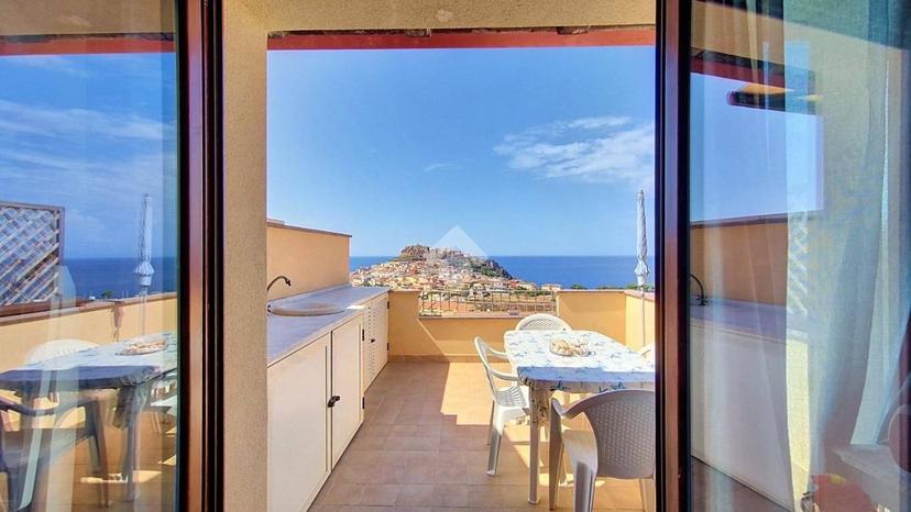 Bilocale via Eleonora D'Arborea 105, Centro, Castelsardo — foto 4 di 37