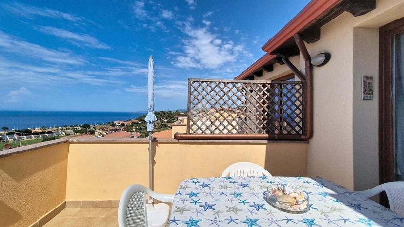 Bilocale via Eleonora D'Arborea 105, Centro, Castelsardo — foto 3 di 37