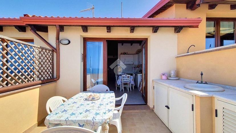 Bilocale via Eleonora D'Arborea 105, Centro, Castelsardo — foto 16 di 37