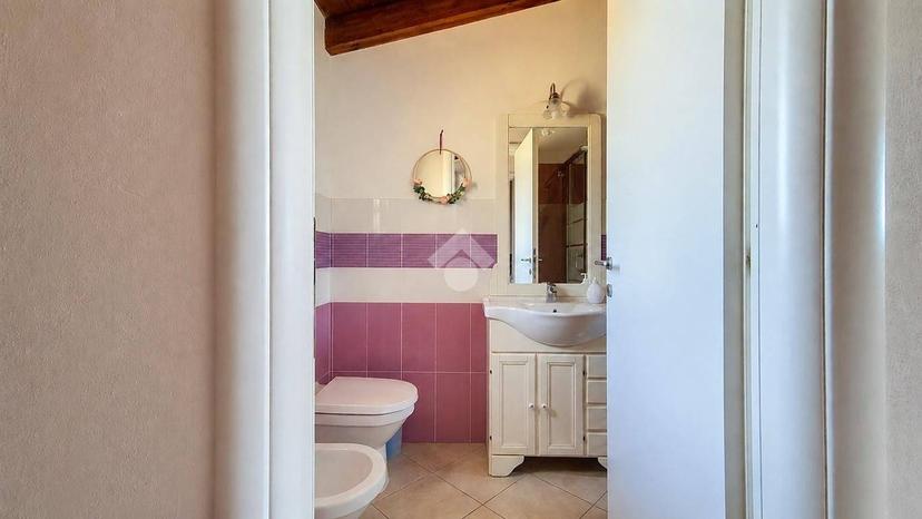 Bilocale via Eleonora D'Arborea 105, Centro, Castelsardo — foto 12 di 37