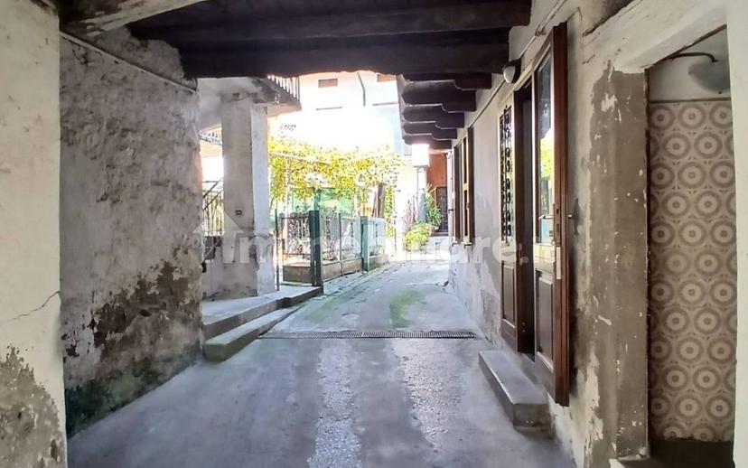 Rustico via Fratelli Calvi, Centro, Mapello — foto 4 di 11