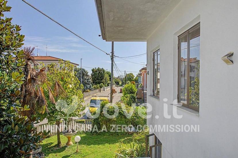 Villa unifamiliare via G. Parini 4, Centro, Legnago — foto 18 di 52
