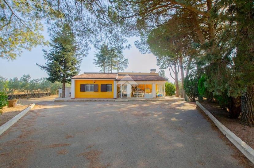 Villa unifamiliare Str. Vicinale delle Quote Magnati 720, Gioia del Colle — foto 8 di 43