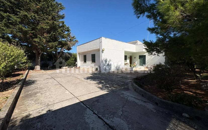 Villa unifamiliare Strada Scizza o Scizze 4, Torre a Mare, Bari — foto 12 di 16