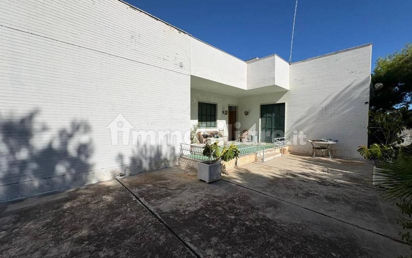 Villa unifamiliare Strada Scizza o Scizze 4, Torre a Mare, Bari — foto 5 di 16