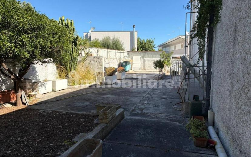 Villa unifamiliare Strada Scizza o Scizze 4, Torre a Mare, Bari — foto 8 di 16