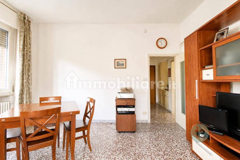 Trilocale via Carlo Goldoni, Centro, Mirandola — foto 13 di 20