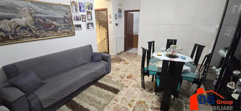 Terratetto unifamiliare 280 m², buono stato, Semicentro, Alcamo — foto 3 di 32