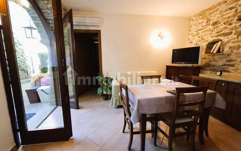 Bilocale buono stato, piano terra, Centro, Pella — foto 4 di 13