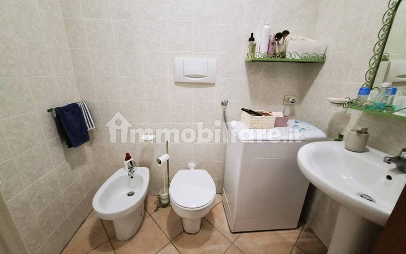 Bilocale buono stato, piano terra, Centro, Pella — foto 11 di 13