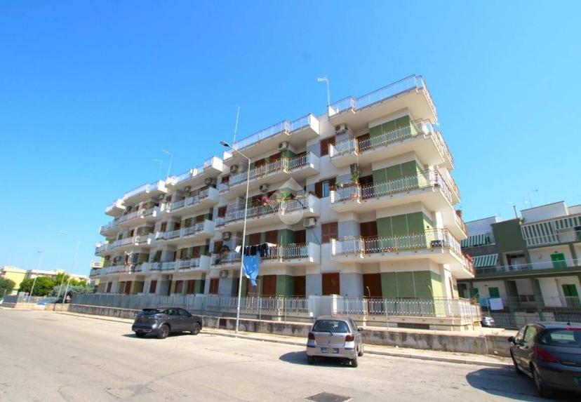 Quadrilocale via Poggioreale 13, Molfetta