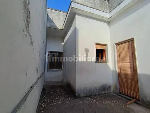 Villa unifamiliare via Antonio Bortone, 30, Caprarica di Lecce — foto 30 di 33