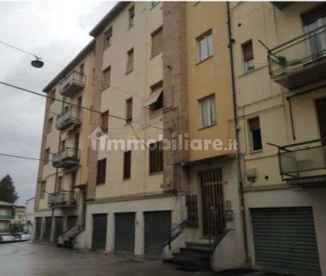 Appartamento via Romualdo Castelli 48, Centro, Fabriano — foto 3 di 8