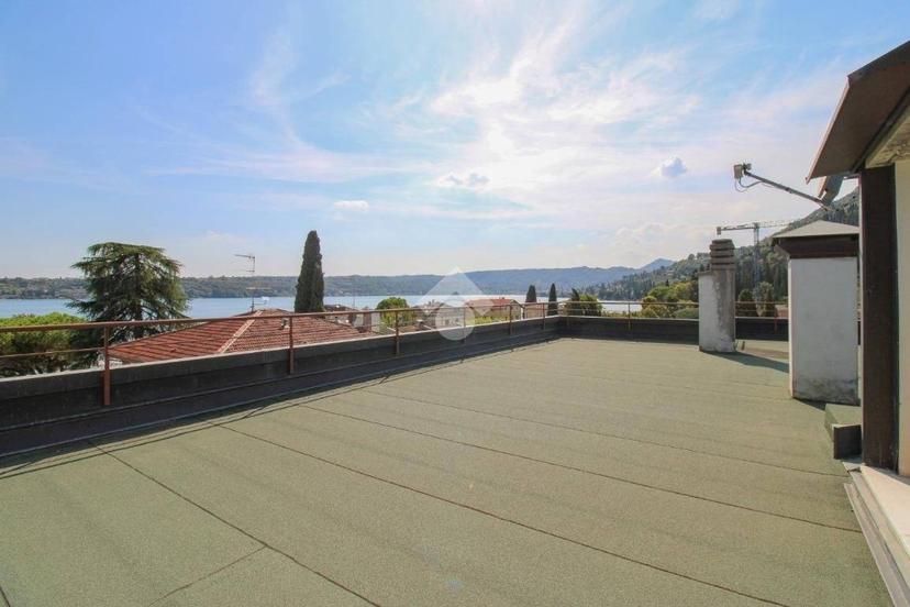 Quadrilocale via Spiaggia D'Oro, Centro, Salò — foto 18 di 42