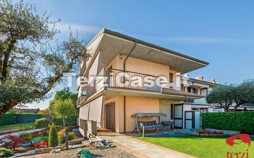 Villa a schiera via Giuseppe Garibaldi, Seriate — foto 3 di 28