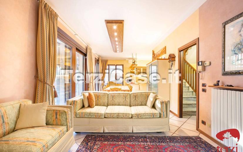 Villa a schiera via Giuseppe Garibaldi, Seriate — foto 7 di 28