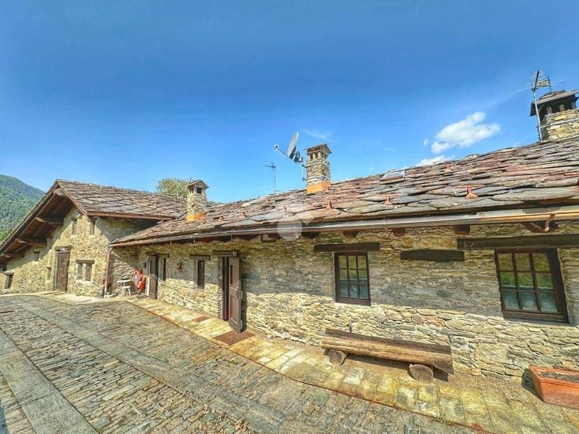 Bilocale frazione Perriail 26, Gressan — foto 4 di 20