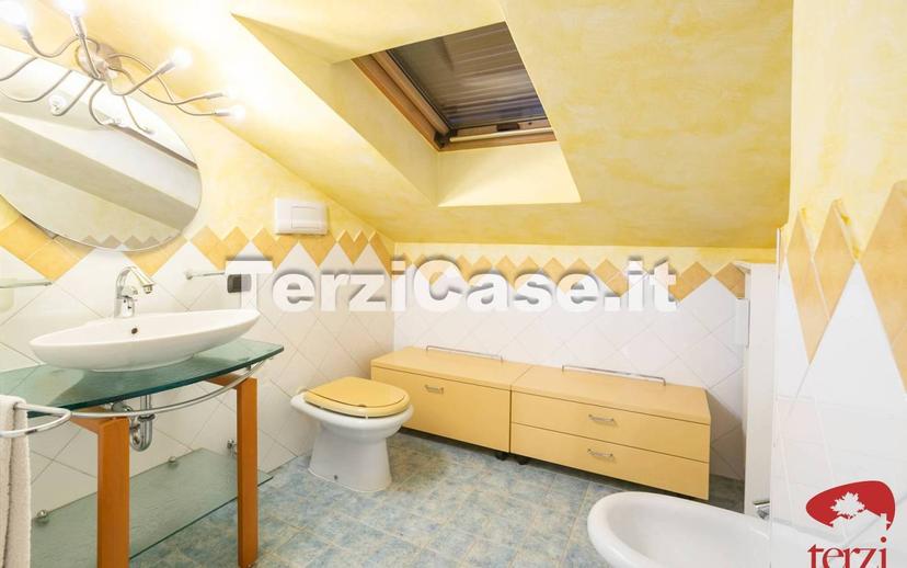 Villa a schiera via Giuseppe Garibaldi, Seriate — foto 24 di 28