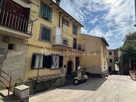 Trilocale via Bastia No Number, Centro, Soriano nel Cimino — foto 2 di 17