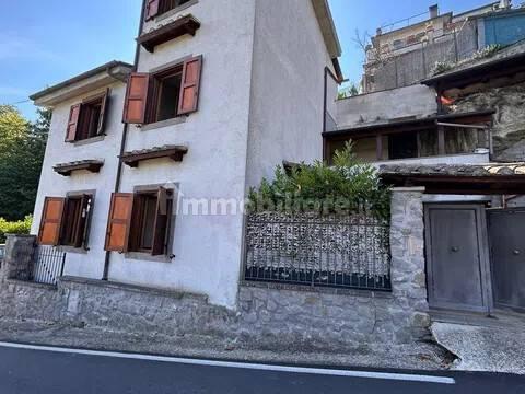 Villa unifamiliare via Vittorio Emanuele Iii, 135, Chia, Soriano nel Cimino — foto 4 di 35