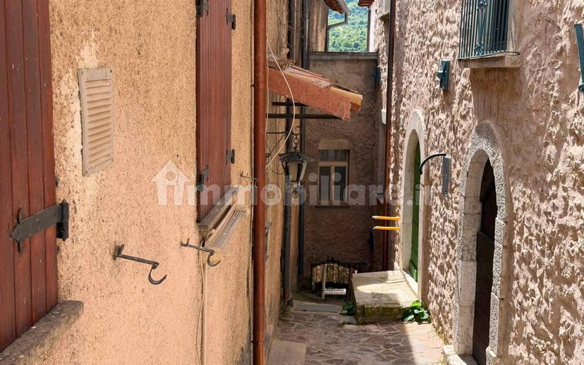 Bilocale via dei Sarti, Centro, Rocca di Mezzo — foto 15 di 20