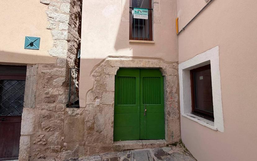 Bilocale via dei Sarti, Centro, Rocca di Mezzo